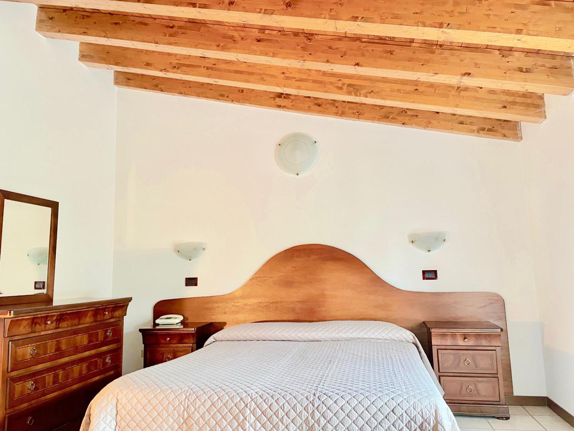Hotel Edelweiss San Zeno di Montagna Eksteriør billede