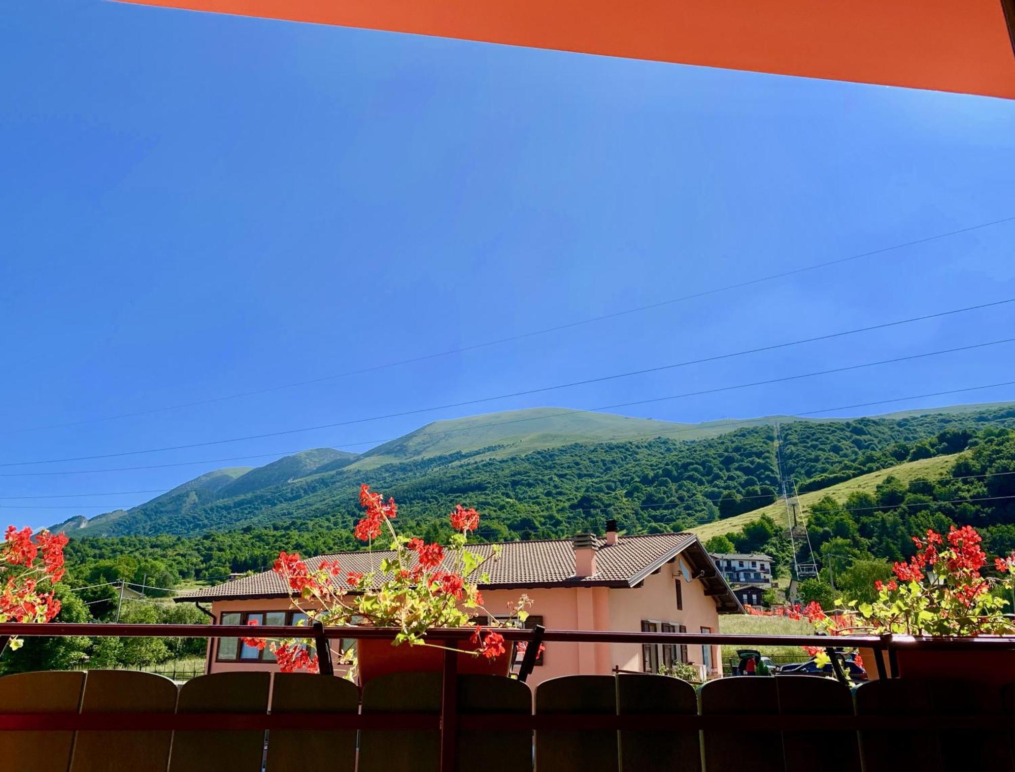 Hotel Edelweiss San Zeno di Montagna Eksteriør billede