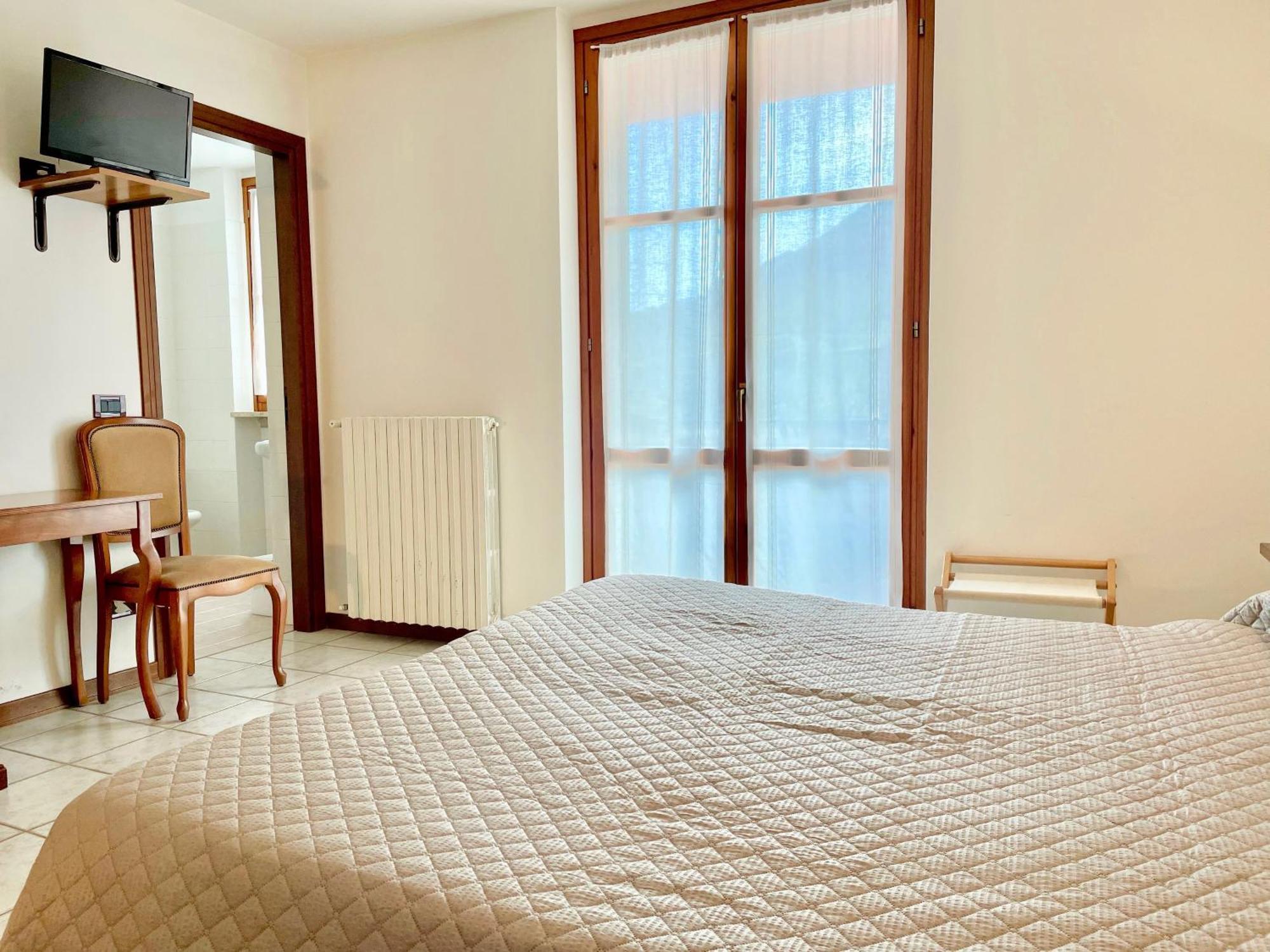 Hotel Edelweiss San Zeno di Montagna Eksteriør billede