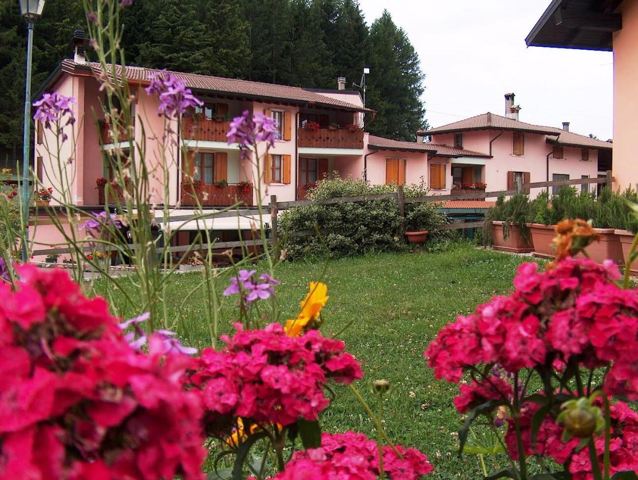 Hotel Edelweiss San Zeno di Montagna Eksteriør billede